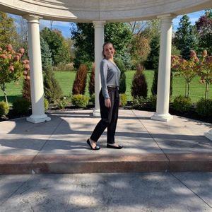 Meet your Posher, Jillian